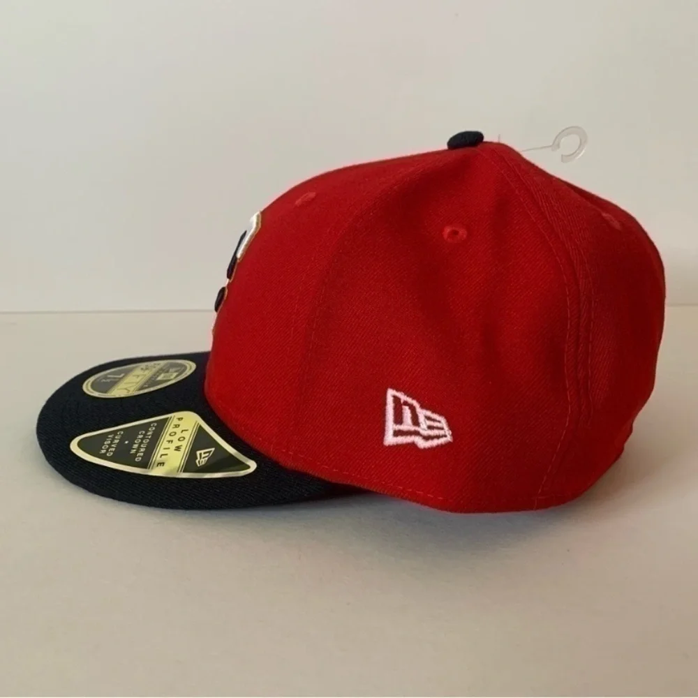 NWT. NEW ERA Minnesota Twins Fitted Cap